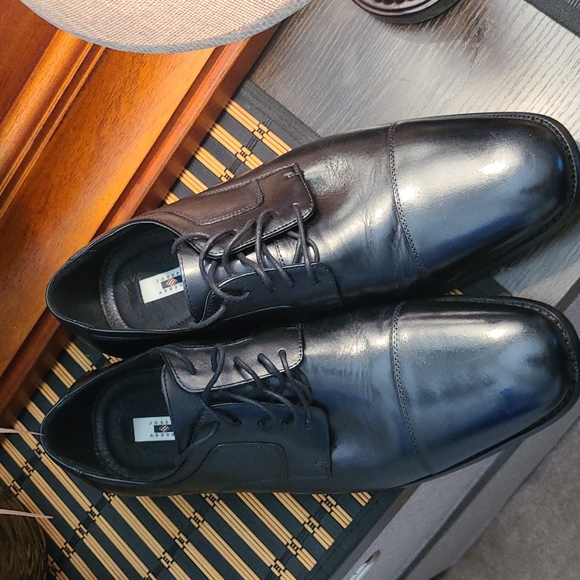 Joseph Abboud men's dress shoes - Picture 2 of 9